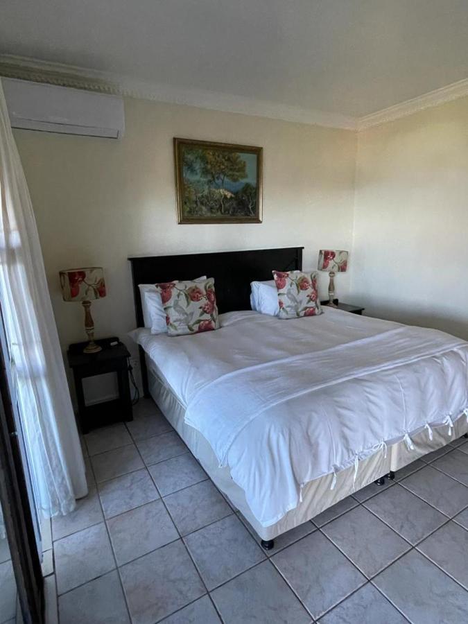 Villa Jaime Self Catering บัลลิโต ภายนอก รูปภาพ